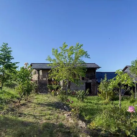 Rural Medulas Viviendas De Uso Turistico 2 Y 2 Landhuis