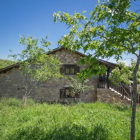 Rural Medulas Viviendas De Uso Turistico 2 Y 2 *